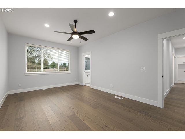 15213 Se TOWERS Ter, Milwaukie, OR 97267