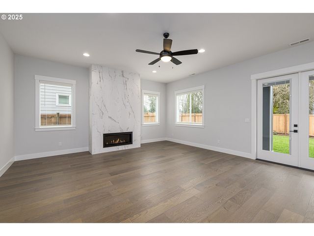 15213 Se TOWERS Ter, Milwaukie, OR 97267