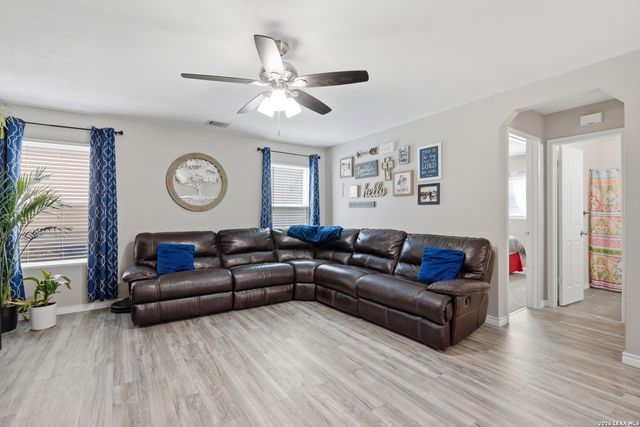 10922 Livewater, San Antonio, TX 78245