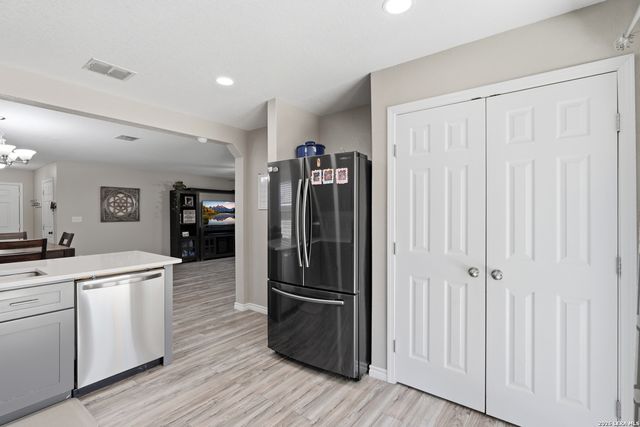 10922 Livewater, San Antonio, TX 78245