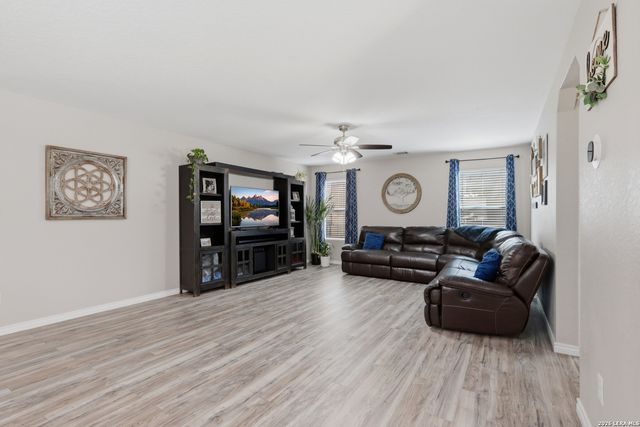 10922 Livewater, San Antonio, TX 78245