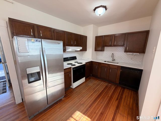10 Short Street, Manchester, CT 06040