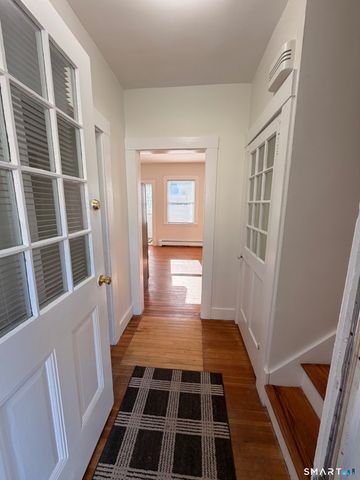 10 Short Street, Manchester, CT 06040