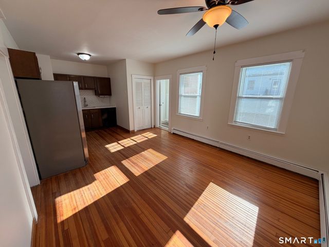 10 Short Street, Manchester, CT 06040