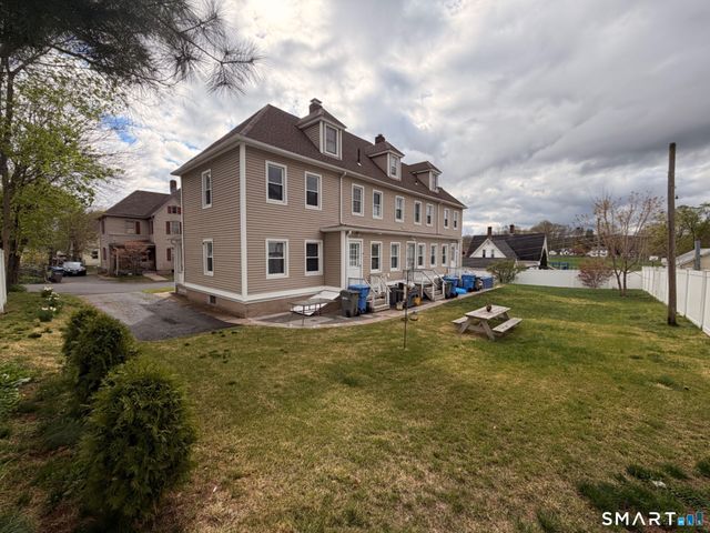 10 Short Street, Manchester, CT 06040