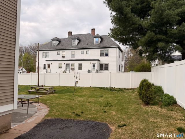 10 Short Street, Manchester, CT 06040
