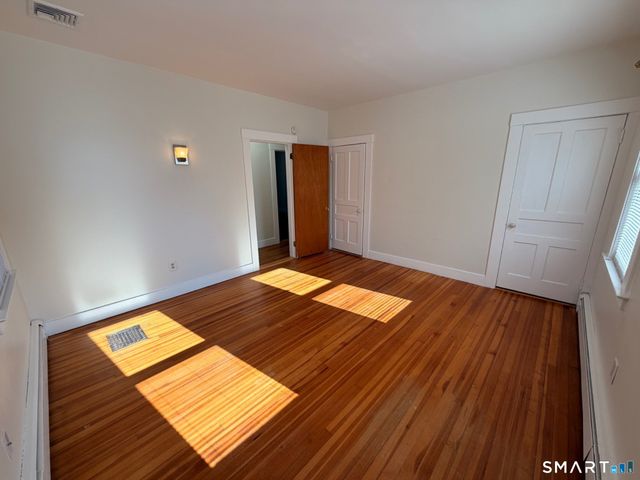 10 Short Street, Manchester, CT 06040