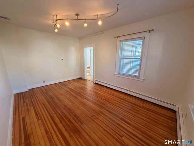 10 Short Street, Manchester, CT 06040