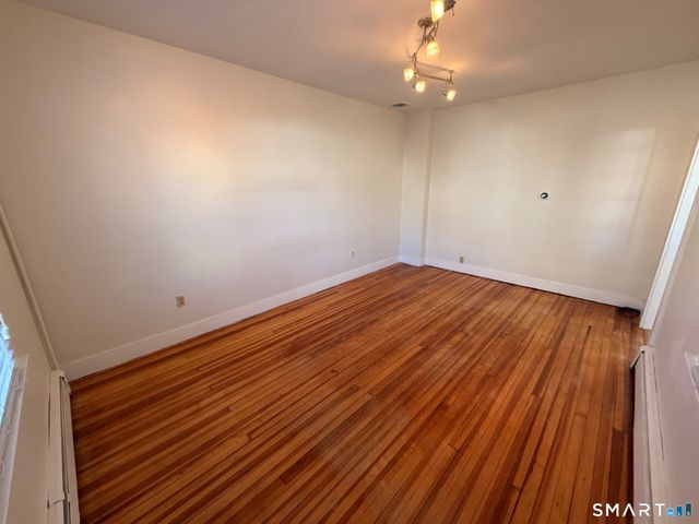 10 Short Street, Manchester, CT 06040