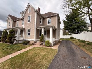10 Short Street, Manchester, CT 06040