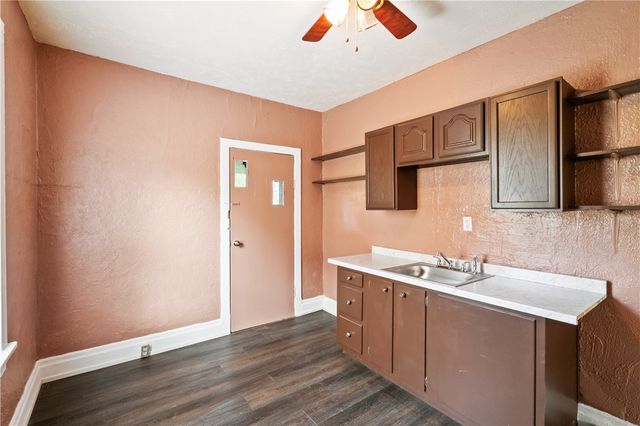 1013 Henry St, Smith, PA 15054