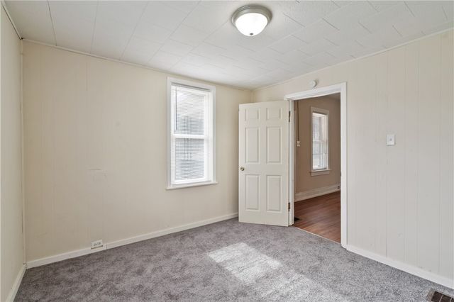 1013 Henry St, Smith, PA 15054