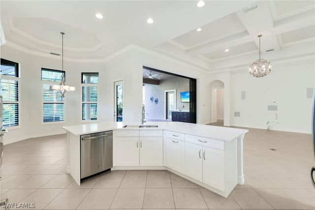 6419 VIVALDI CT, Naples, FL 34113