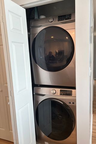 6135 N Broadway Street 305, Chicago, IL 60660