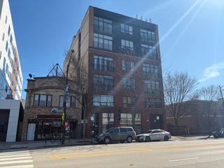 6135 N Broadway Street 305, Chicago, IL 60660