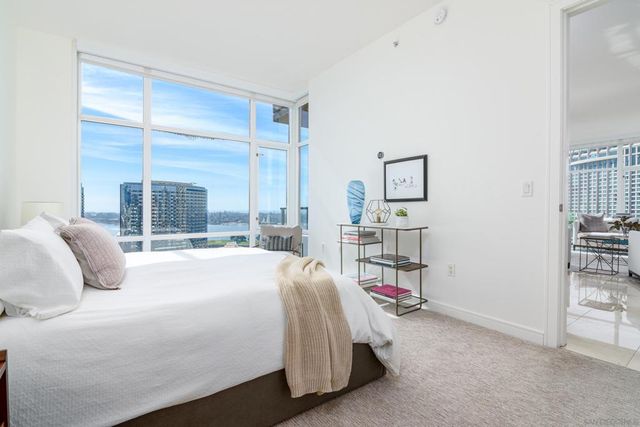 550 Front St. 1808, San Diego, CA 92101