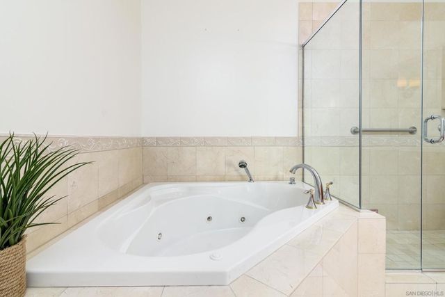 550 Front St. 1808, San Diego, CA 92101