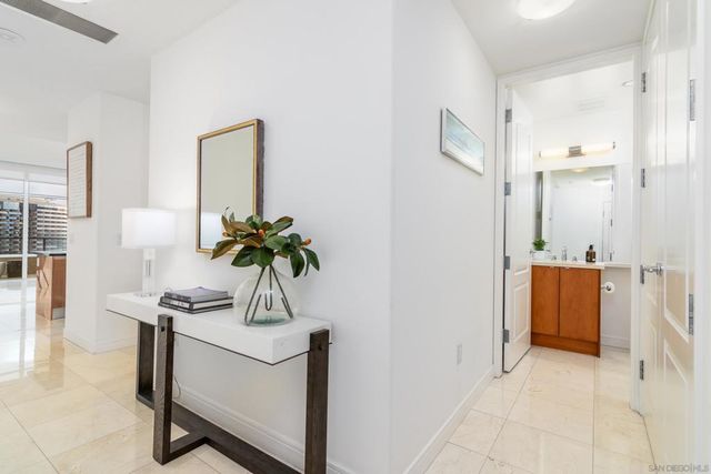 550 Front St. 1808, San Diego, CA 92101