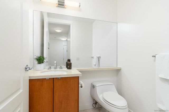 550 Front St. 1808, San Diego, CA 92101