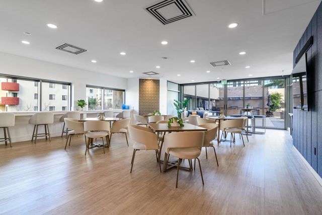 550 Front St. 1808, San Diego, CA 92101