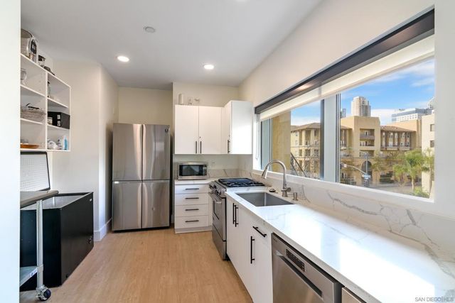 550 Front St. 1808, San Diego, CA 92101