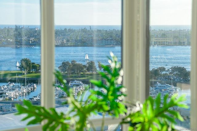 550 Front St. 1808, San Diego, CA 92101