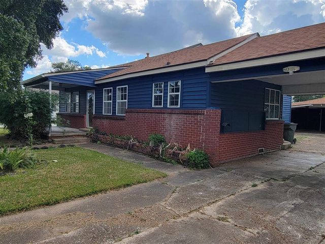 3708 Yale Street, Lake Charles, LA 70607
