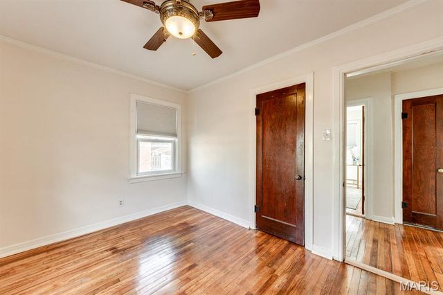 7720 Weston Place, St Louis, MO 63117