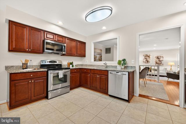 11792 GREAT OWL CIR, Reston, VA 20194