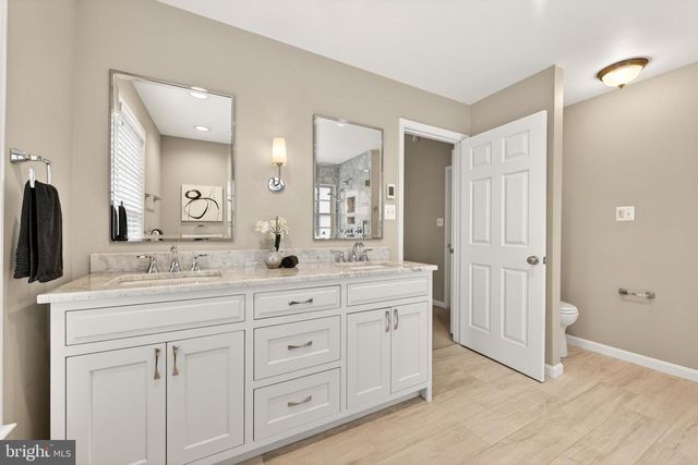 11792 GREAT OWL CIR, Reston, VA 20194