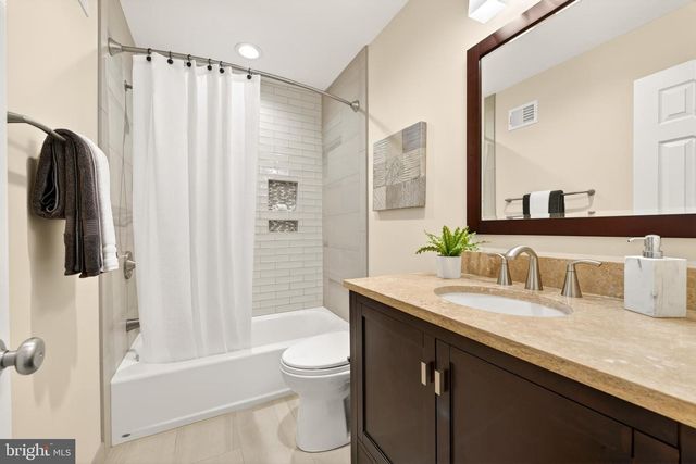 11792 GREAT OWL CIR, Reston, VA 20194