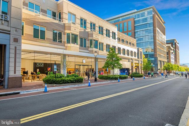 11792 GREAT OWL CIR, Reston, VA 20194