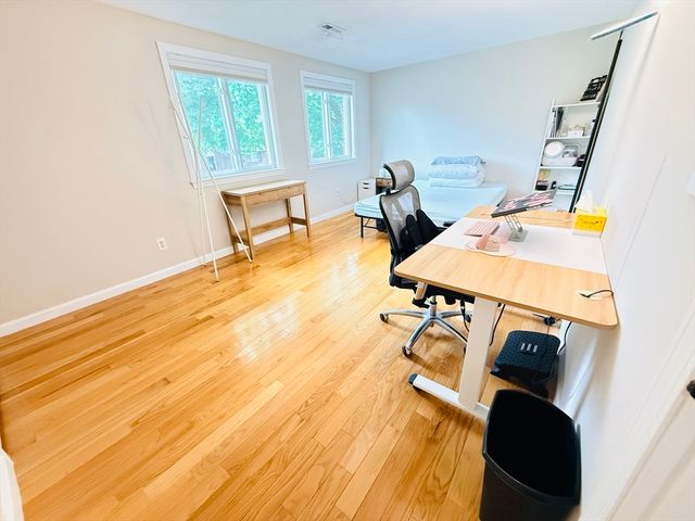 399 Pond St D1, Braintree, MA 02184