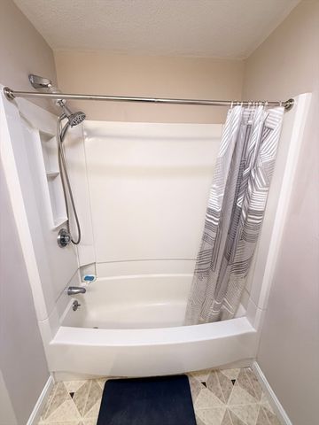 399 Pond St D1, Braintree, MA 02184