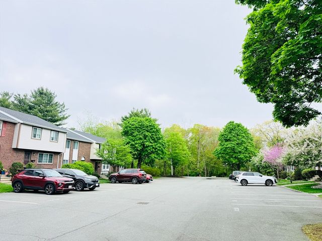 399 Pond St D1, Braintree, MA 02184