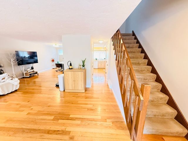 399 Pond St D1, Braintree, MA 02184