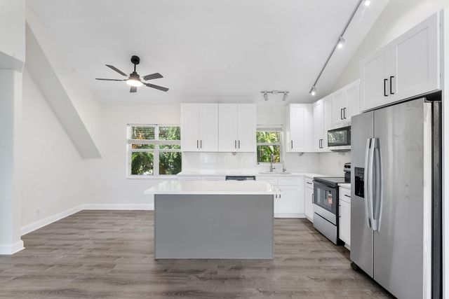 7044 Thompson Road, Boynton Beach, FL 33426
