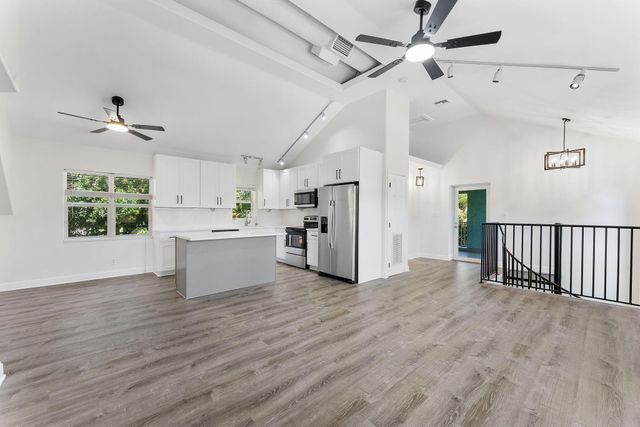 7044 Thompson Road, Boynton Beach, FL 33426