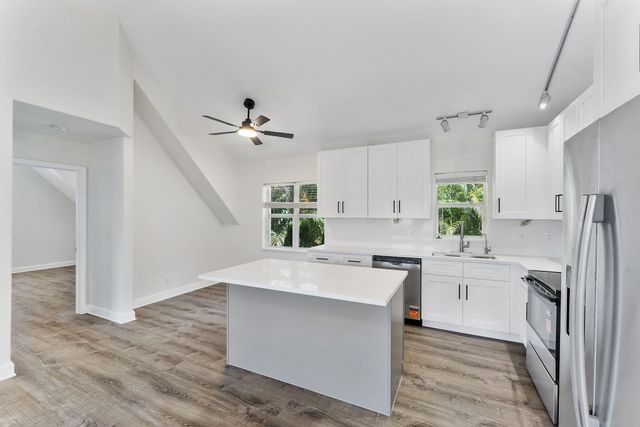 7044 Thompson Road, Boynton Beach, FL 33426