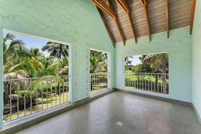 7044 Thompson Road, Boynton Beach, FL 33426