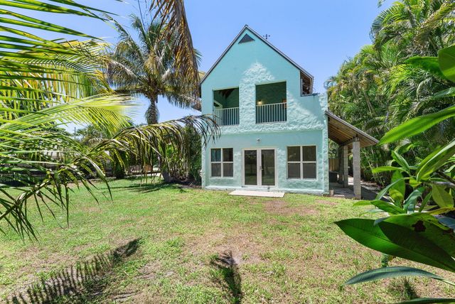 7044 Thompson Road, Boynton Beach, FL 33426