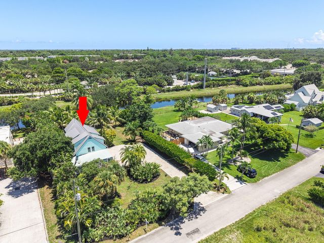 7044 Thompson Road, Boynton Beach, FL 33426