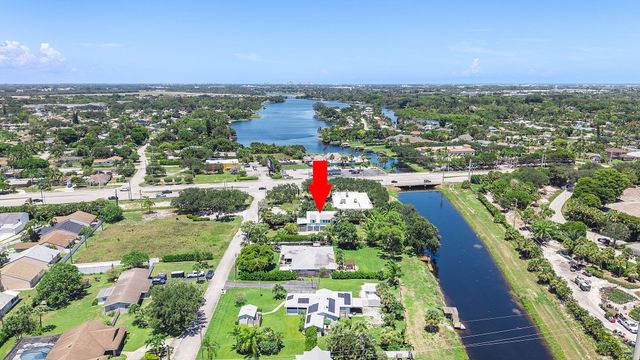 7044 Thompson Road, Boynton Beach, FL 33426