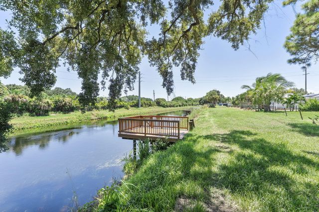 7044 Thompson Road, Boynton Beach, FL 33426