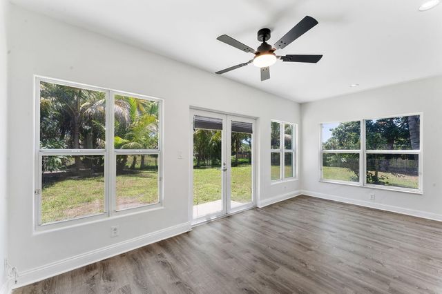 7044 Thompson Road, Boynton Beach, FL 33426