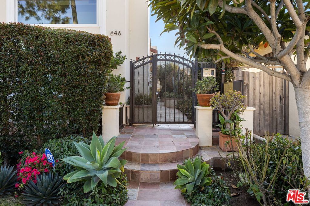 846 21st Street 1, Santa Monica, CA 90403 — photo 2
