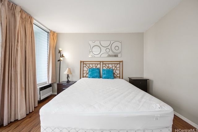 2427 Kuhio Avenue 2704, Honolulu, HI 96815