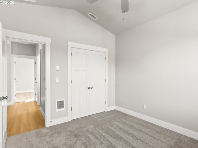 2213 E JUNIPER Cir 17, La Center, WA 98629