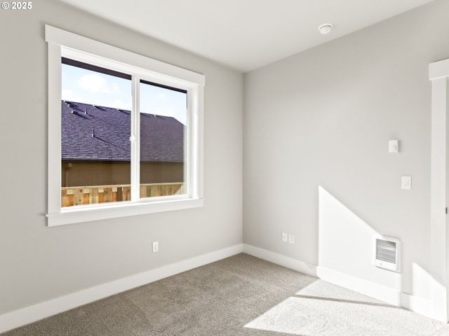 2213 E JUNIPER Cir 17, La Center, WA 98629