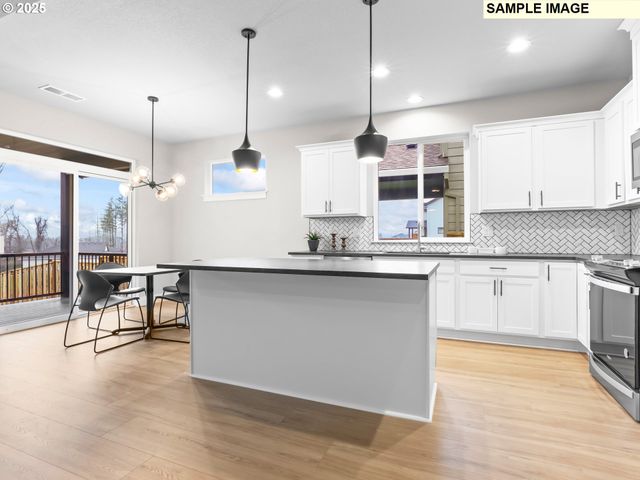 2213 E JUNIPER Cir 17, La Center, WA 98629